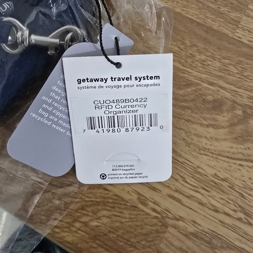 Baggallini Blue RFID Wristlet/Belt Bag with Multiple Compartments - Picture 4 of 5